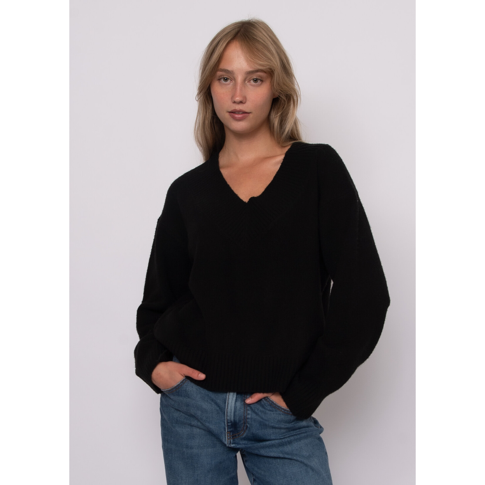 Rd Style Ida V-Neck Sweater