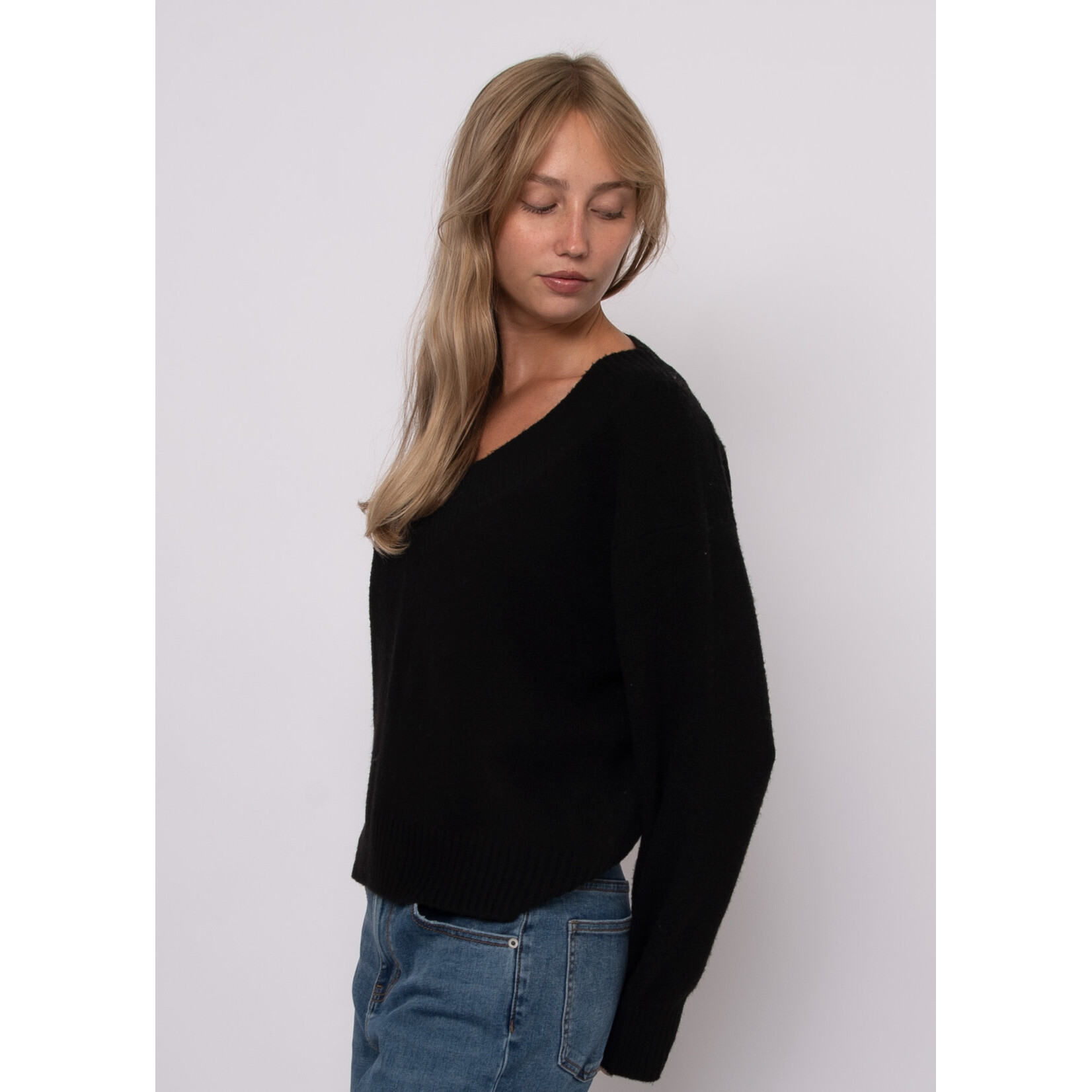 Rd Style Ida V-Neck Sweater