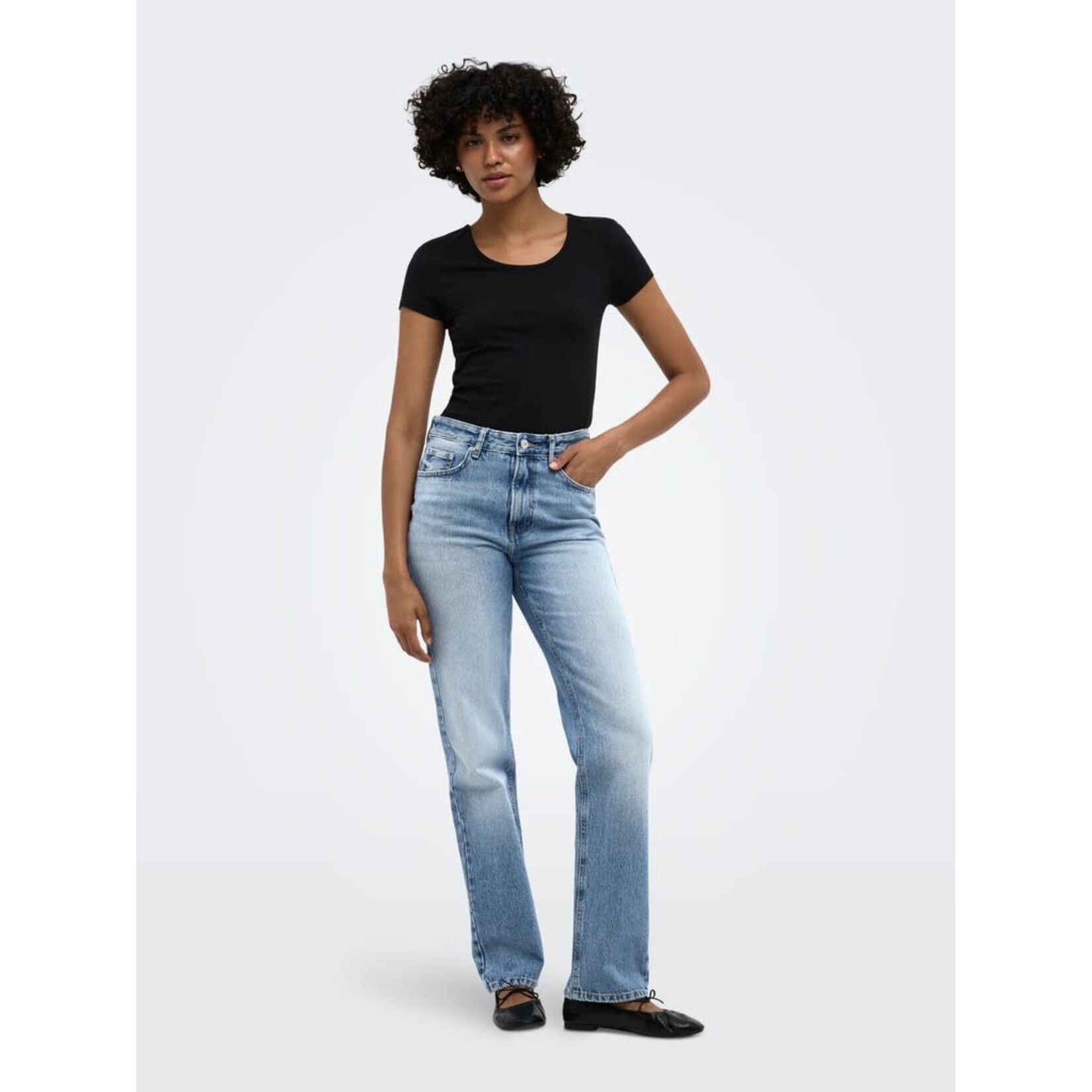 Only Everyday Mid Rise Straight Jean