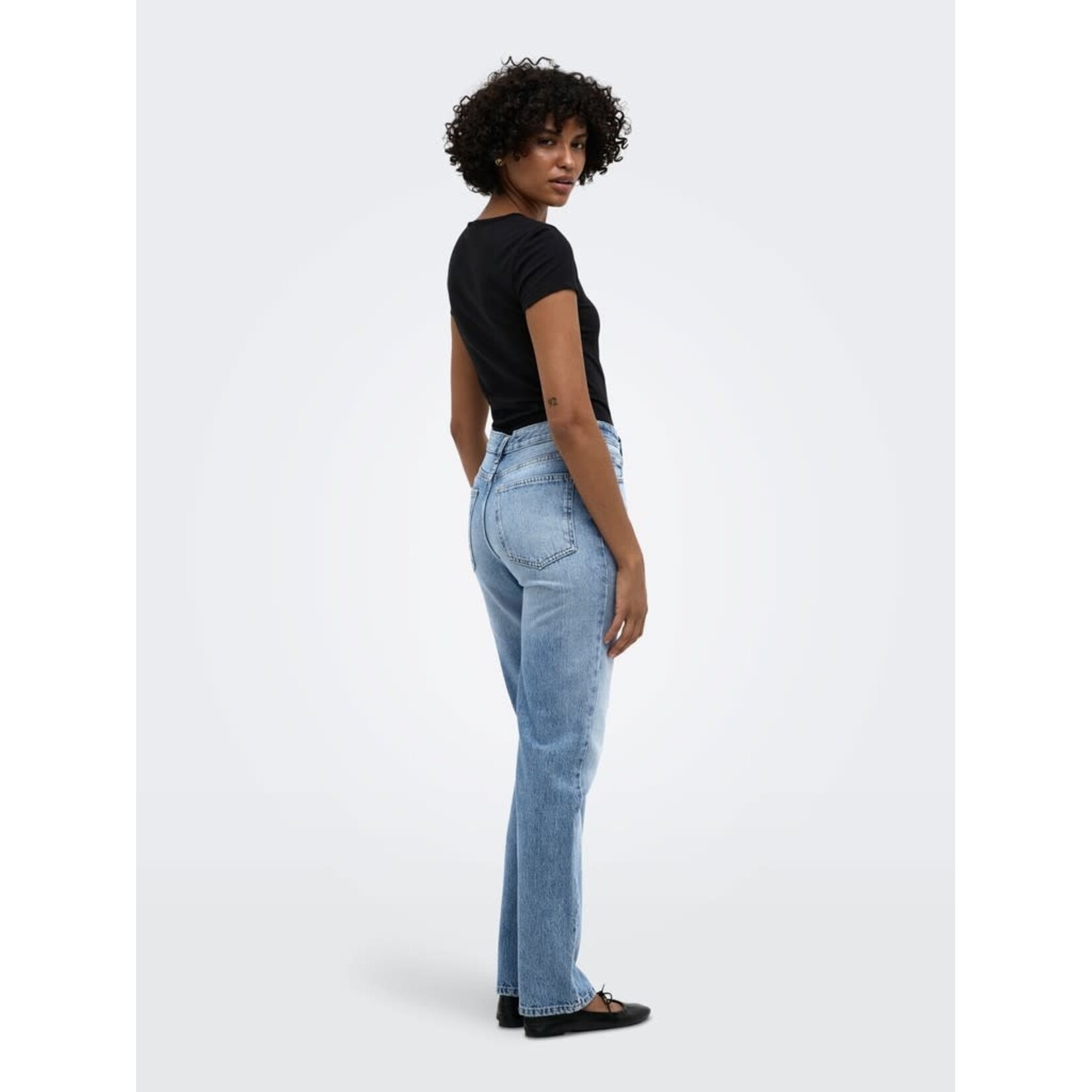 Only Everyday Mid Rise Straight Jean