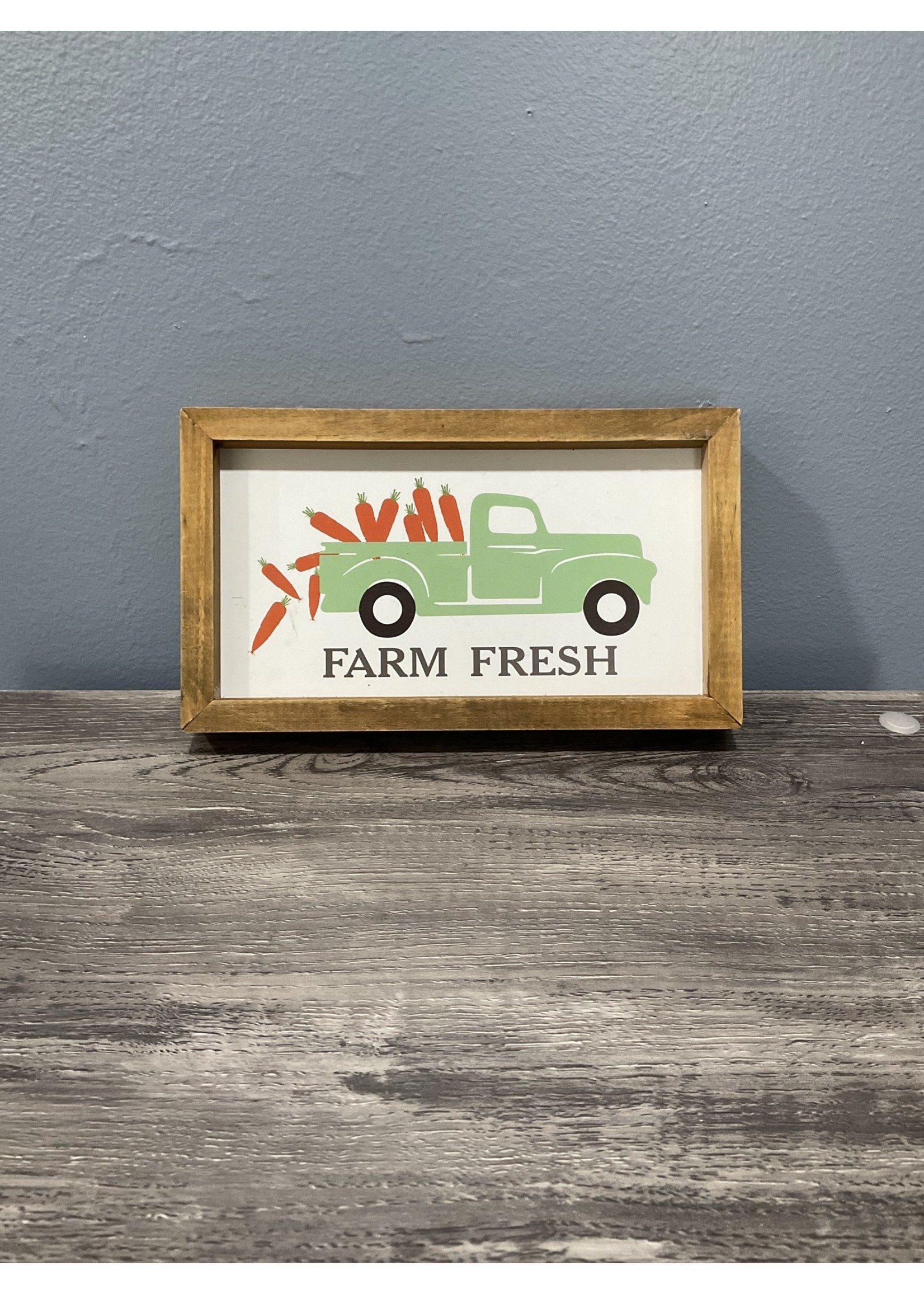 My New Favorite Thing 474 Sign 8.5x5-"Farm Fresh" w/Green Truck and Carrots