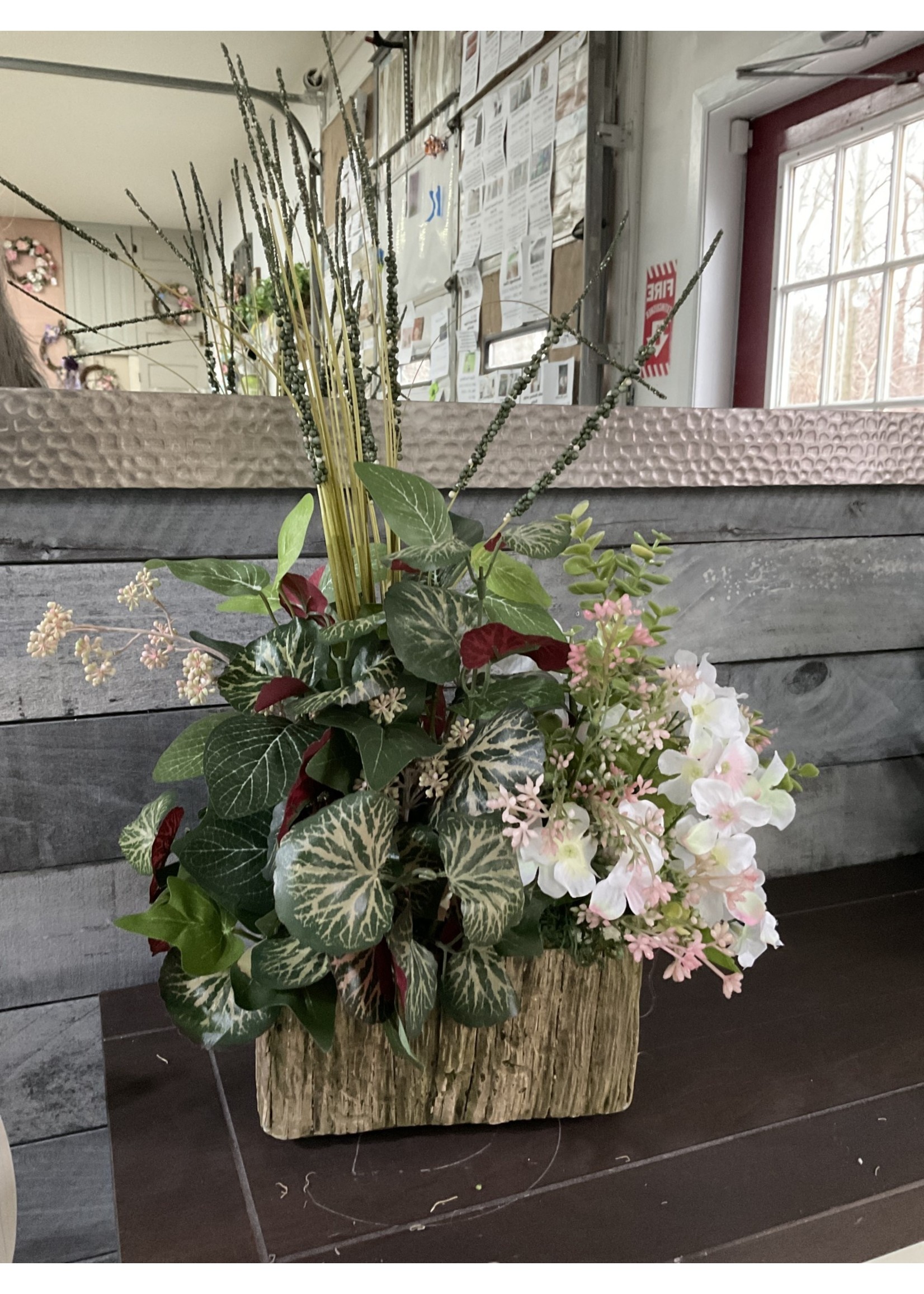 My New Favorite Thing Centerpiece Greenery w/White & Pink Floral