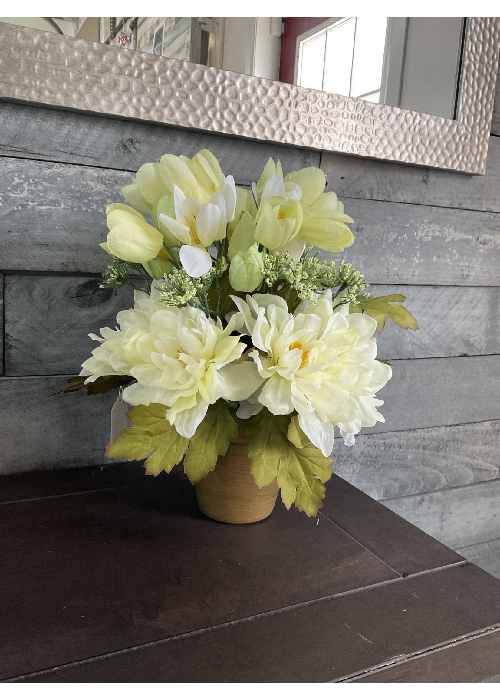 My New Favorite Thing Centerpiece Spring Green Floral w/ Large White Flowers