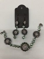 Our Twisted Dahlia BE2 Vintage Black & Silver Bracelet Earring Set