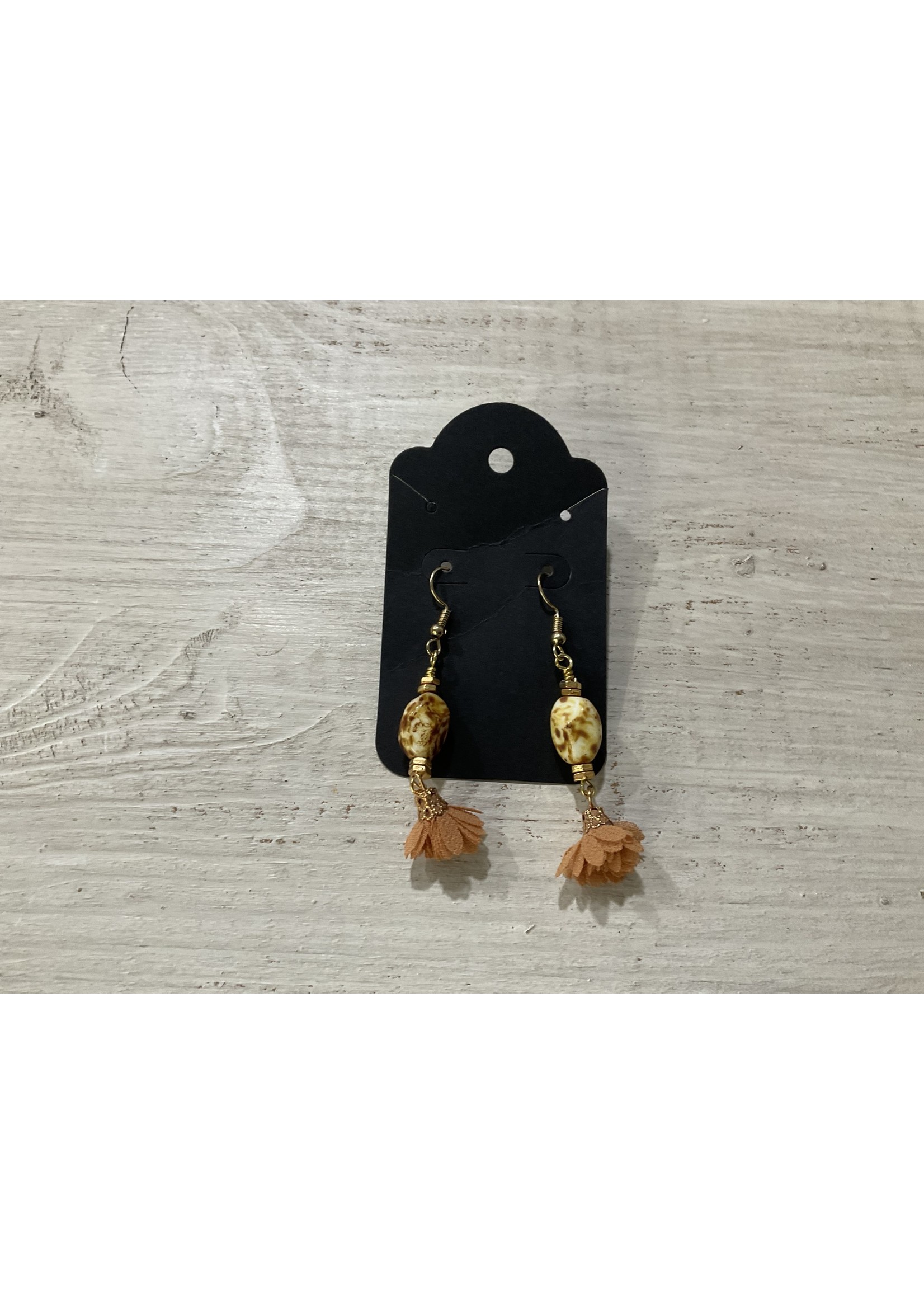 Our Twisted Dahlia E214 Tan & Gold Earrings