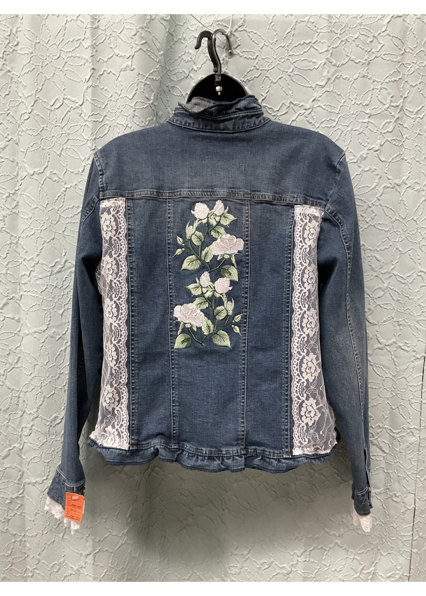 A63 White Roses and Lace Jean Jacket L