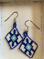 GV Earrings Blue Diamond