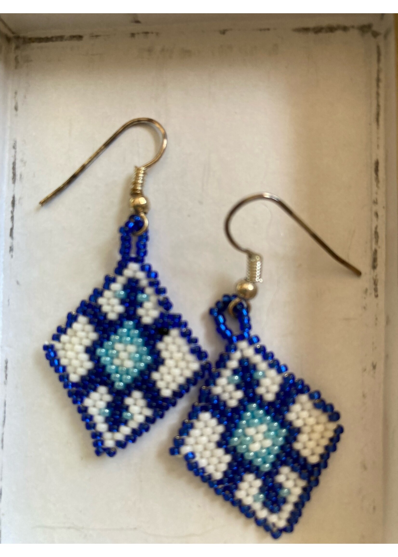 GV Earrings Blue Diamond