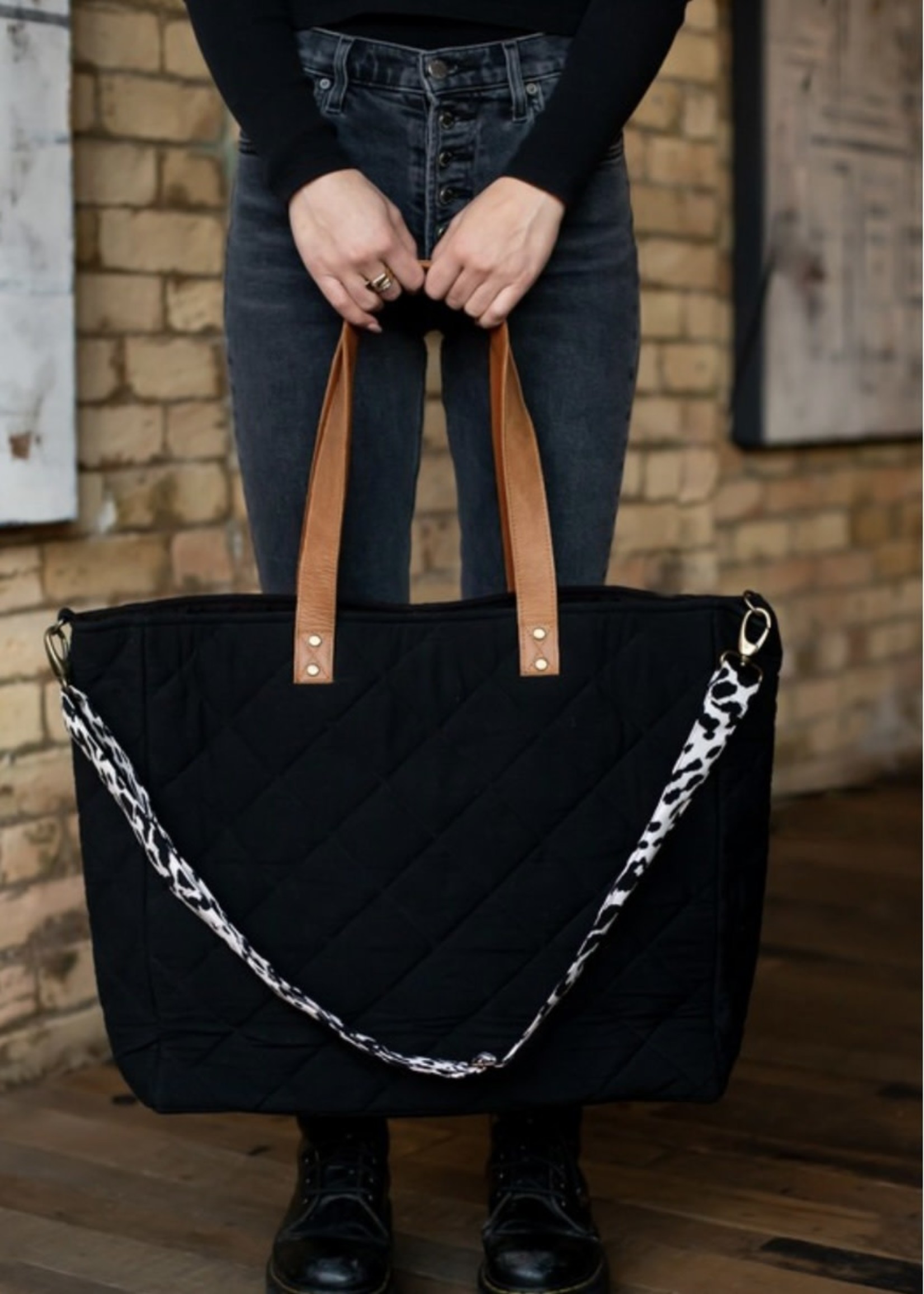 Quilted Tote with Animal Priny Strap