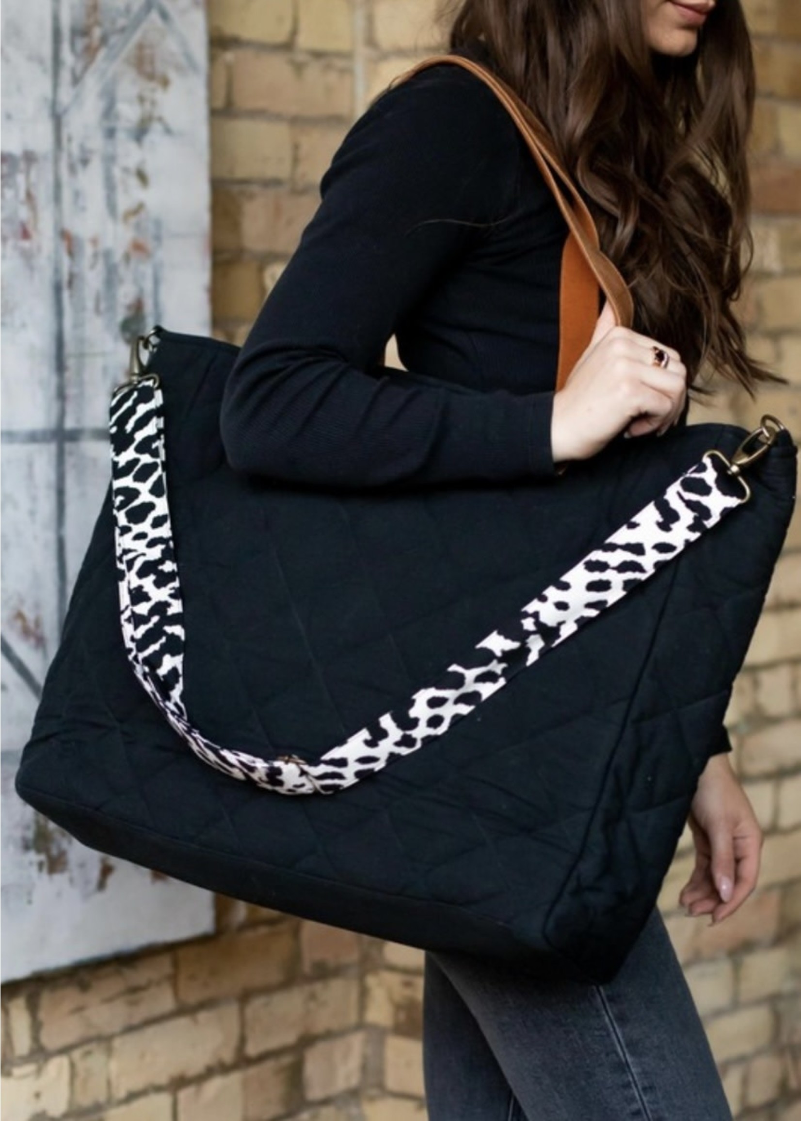 Quilted Tote with Animal Priny Strap