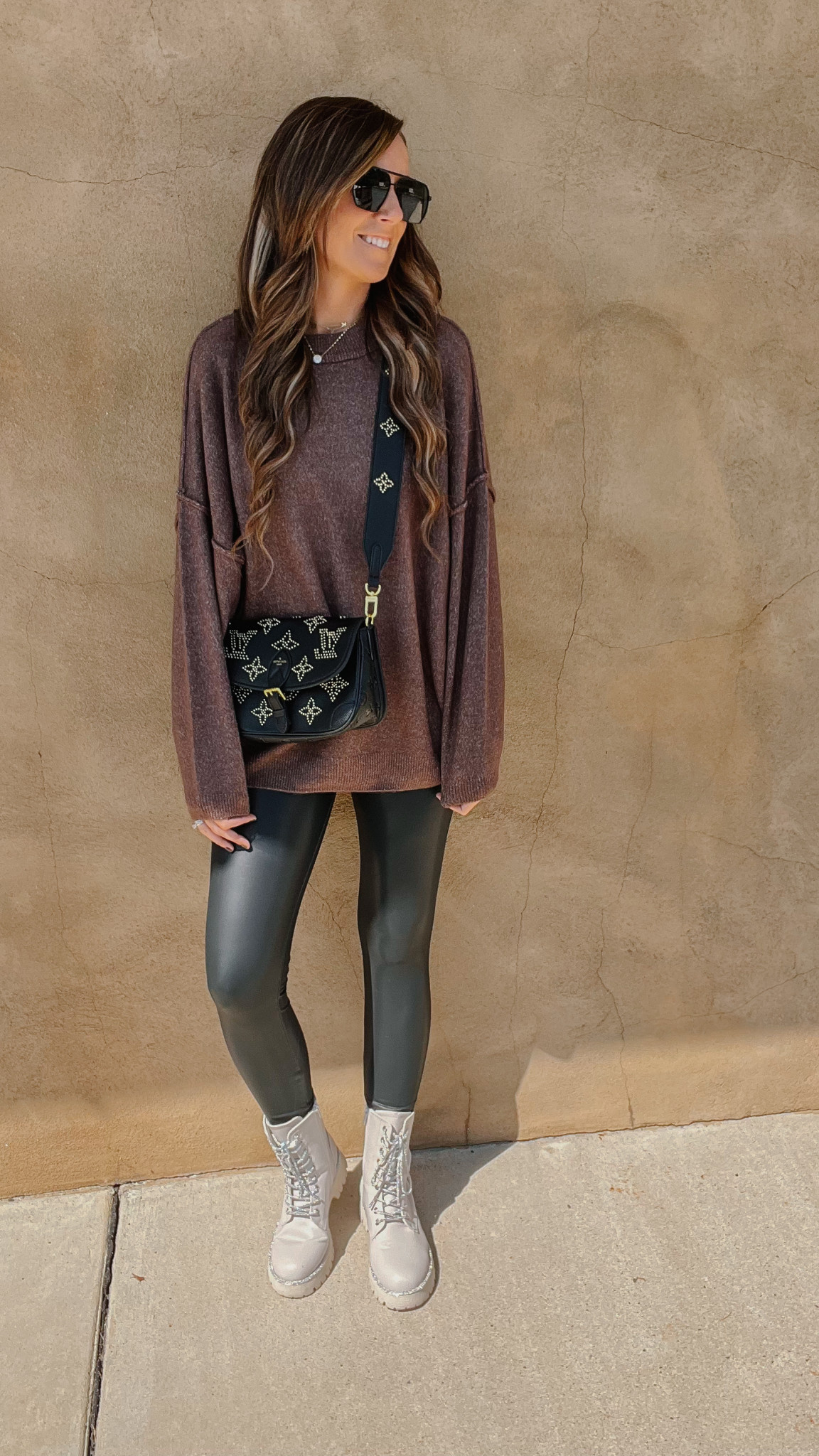 Oversized sweater with tights deals