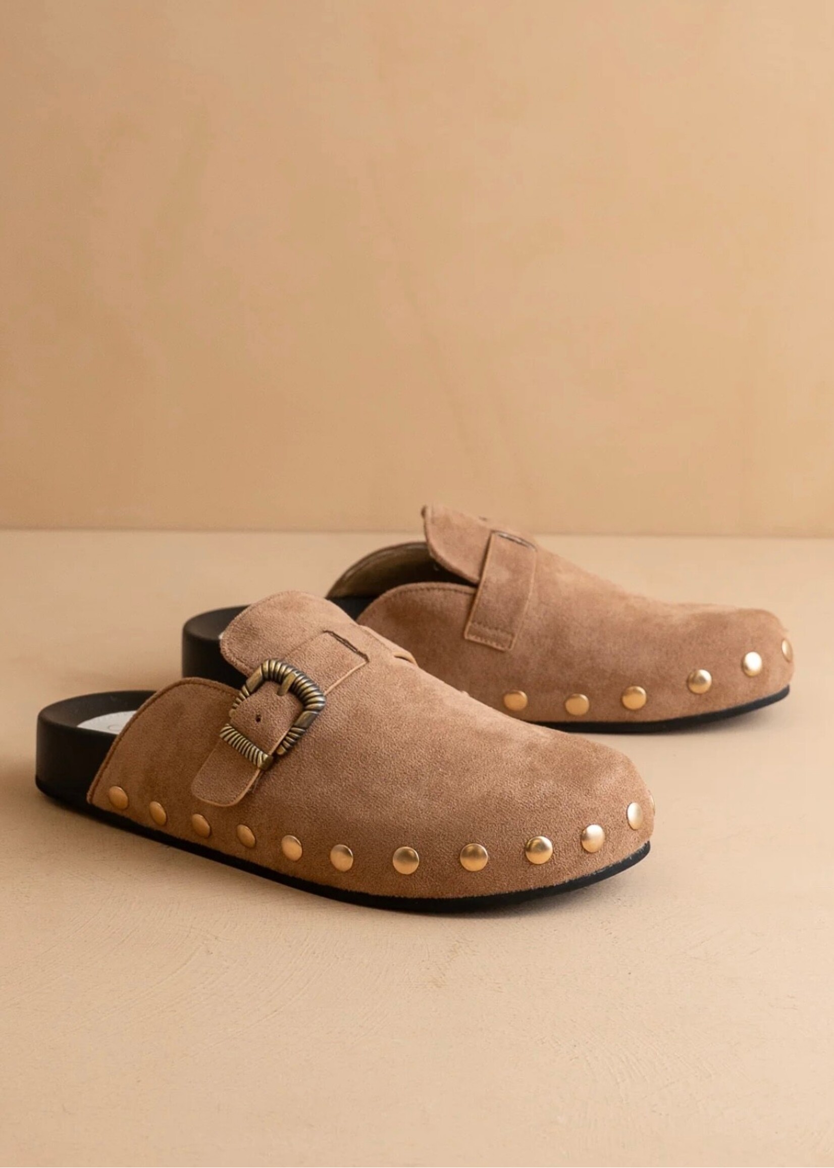 Toni Clogs with Studs