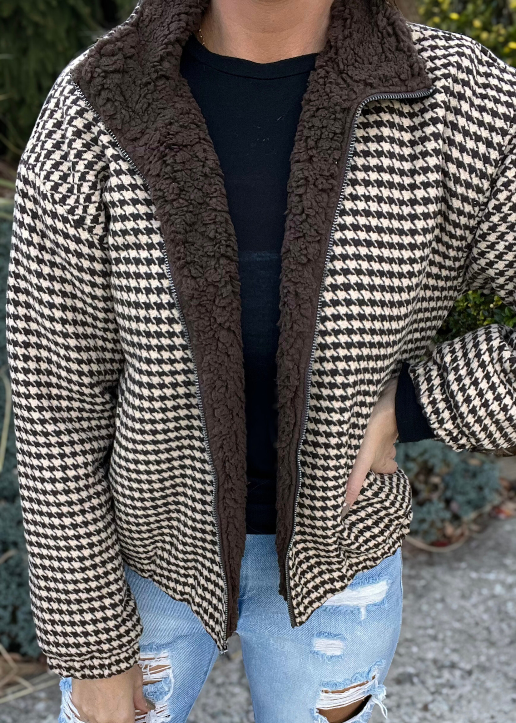 Britlyn Houndstooth Sherpa Jacket
