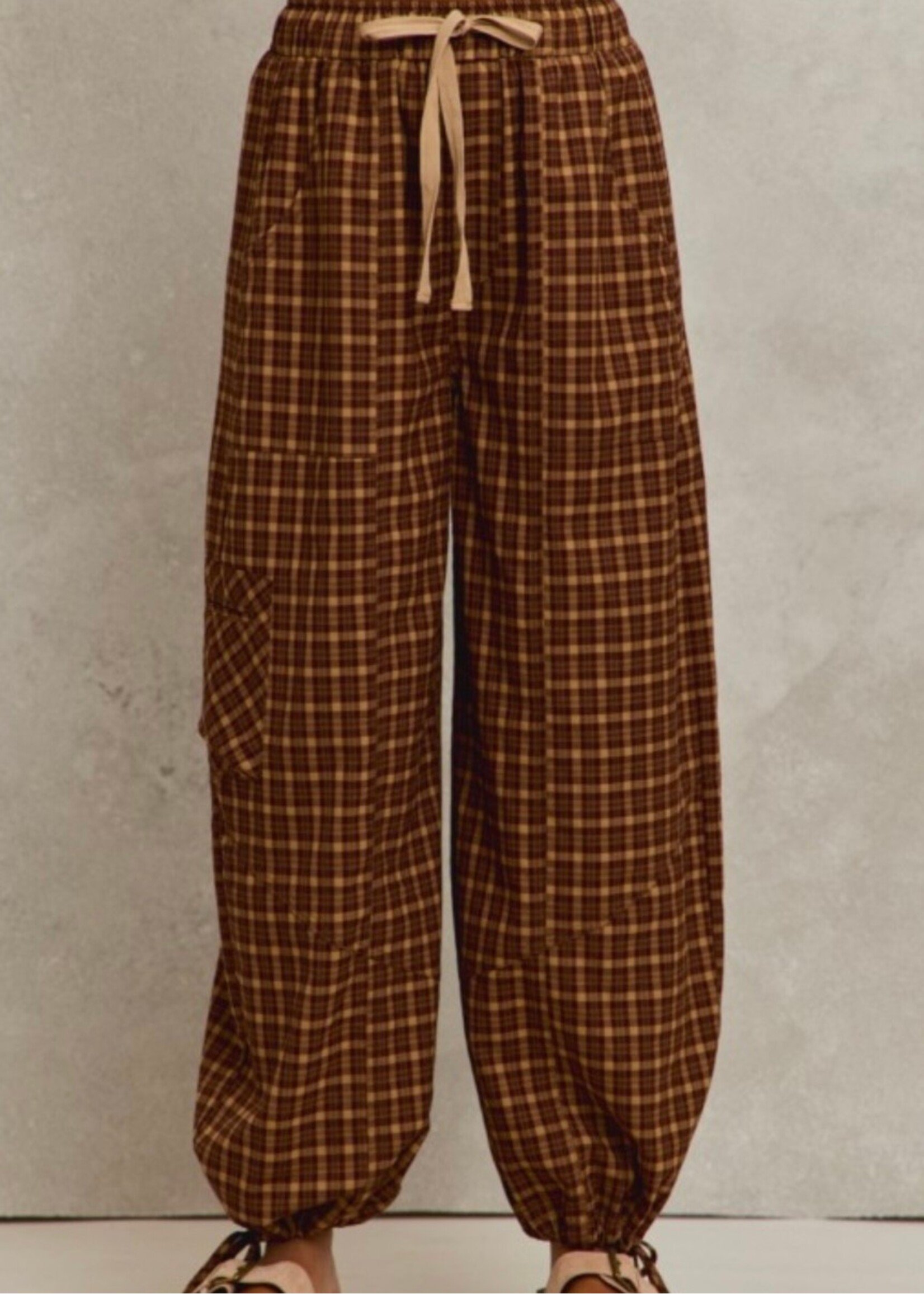 Maple Season Checkered Pliad Jogger Pants