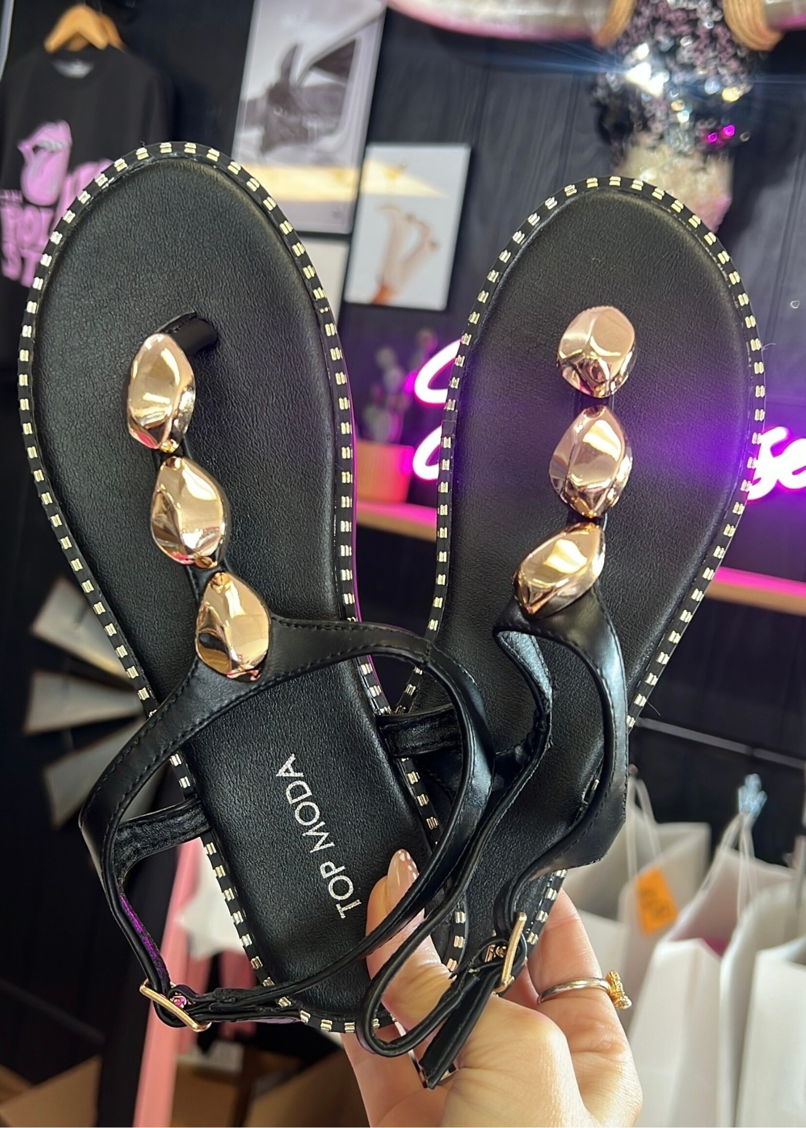 Quintana Gold Accent Sandals