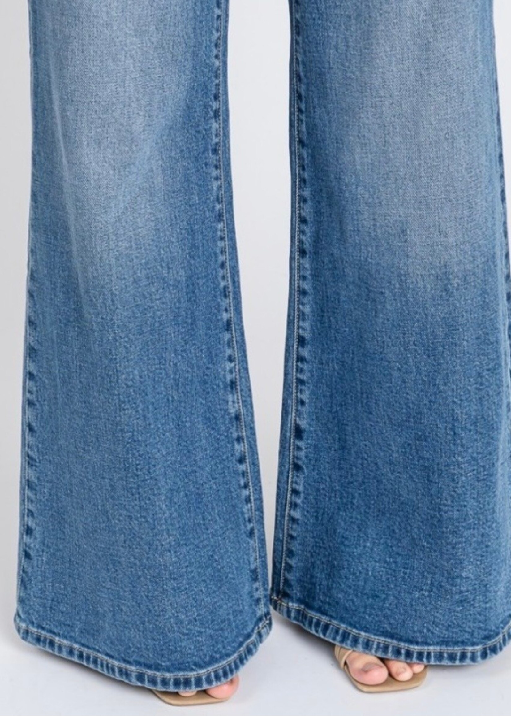 Janessa Petra Flare Jeans