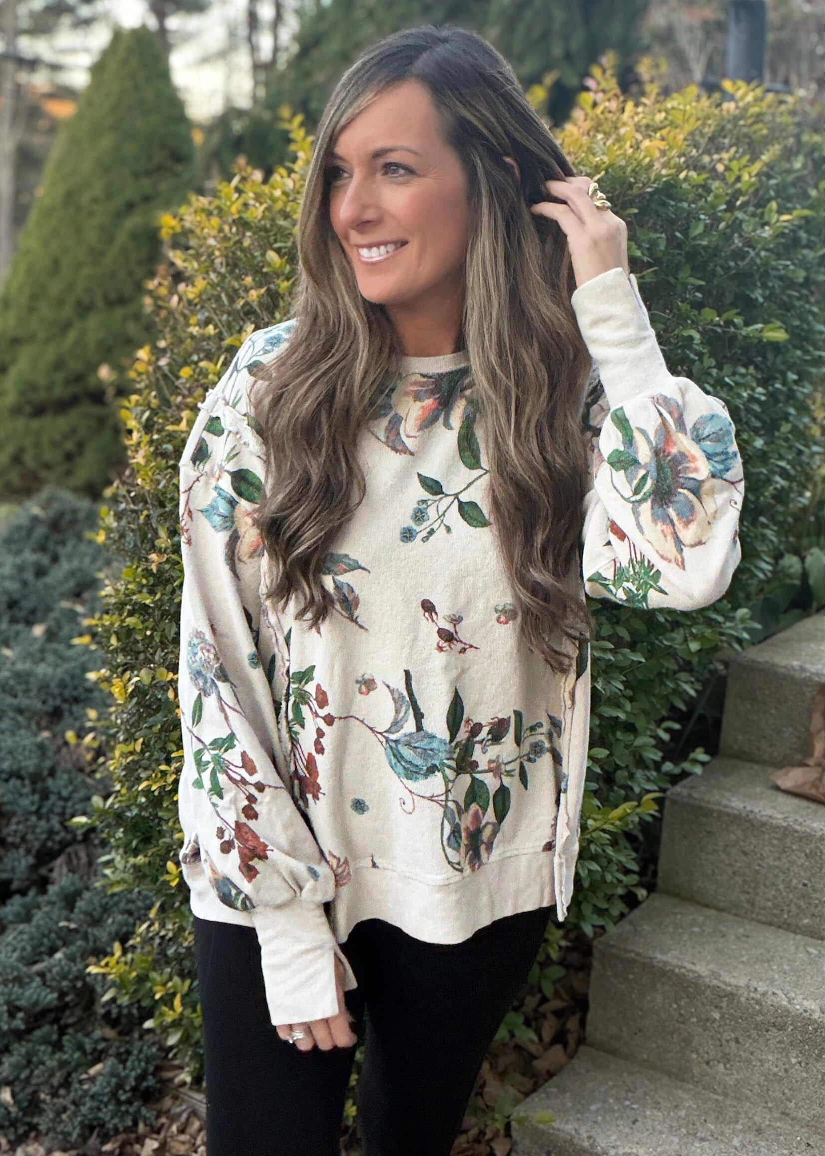 Riu Mineral Washed Floral Crewneck