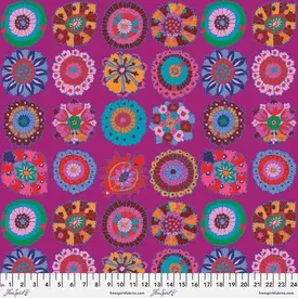 Kaffe Fassett Kaffe - Carpet Cookies / PWGP192.MAGENTA