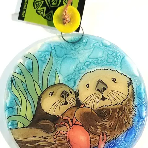 Pampeana - Suncatcher / Sea Otter with Crab