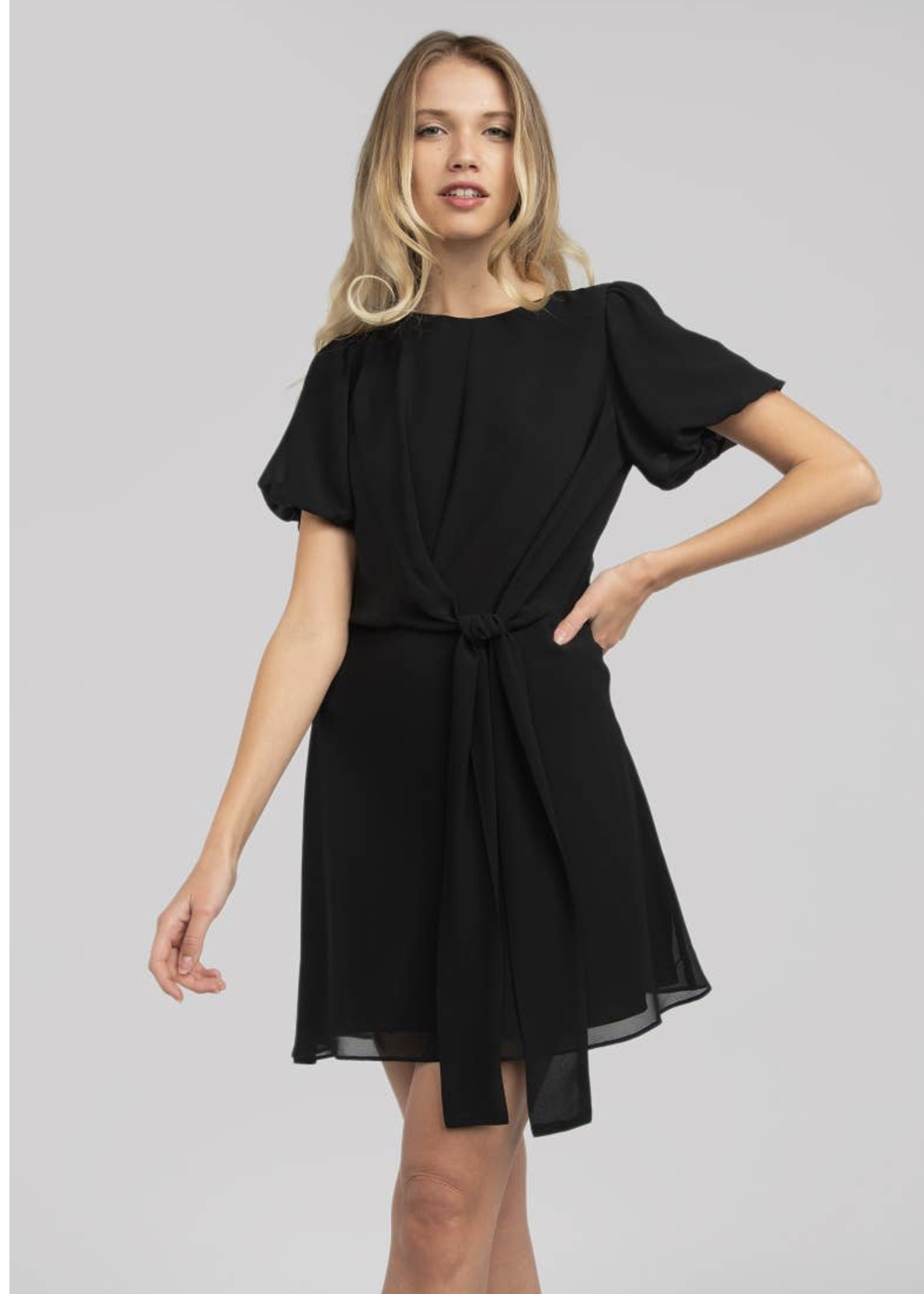 FANOSTUDIOS U-neck bubble sleeve dress-