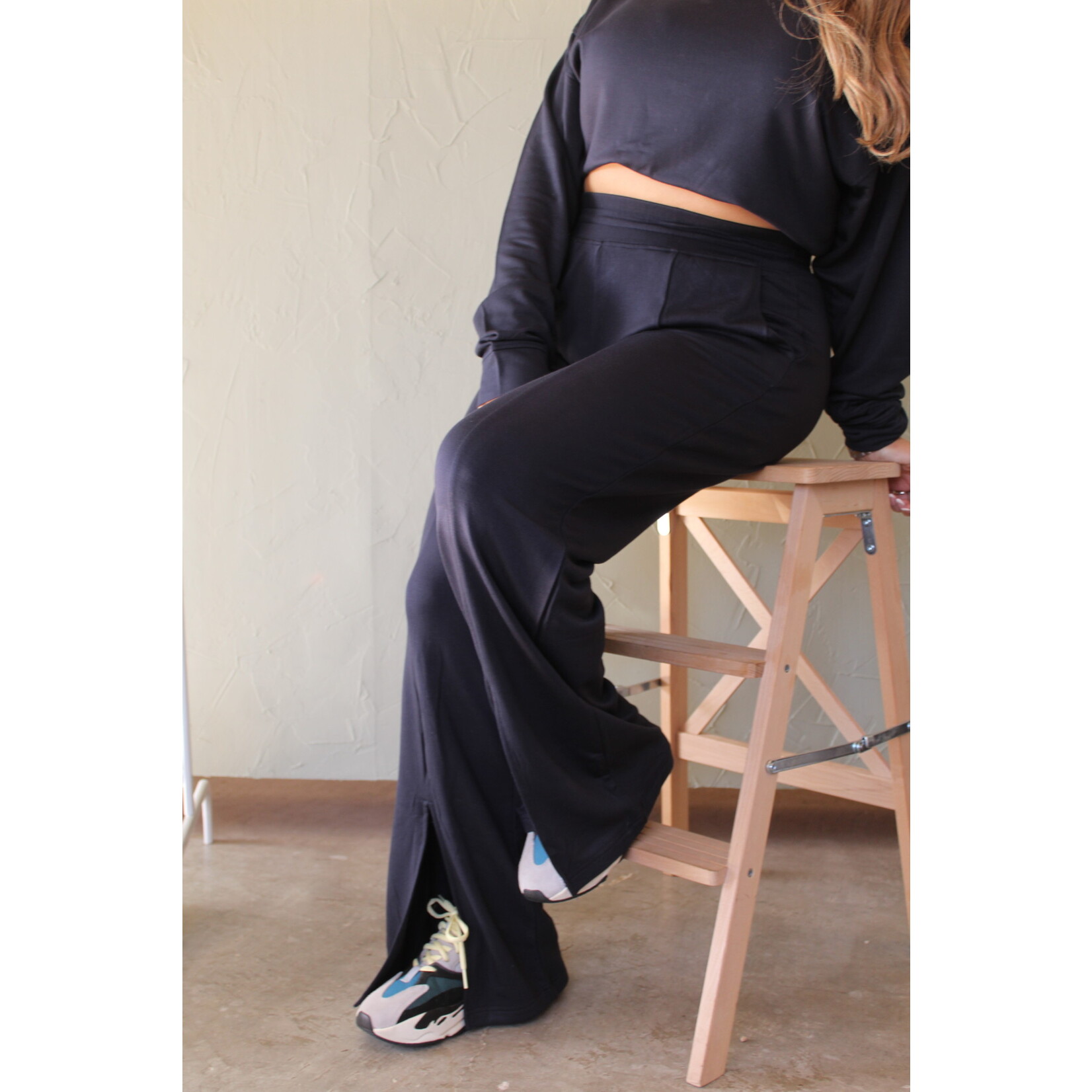 Wide leg pants w/Slits