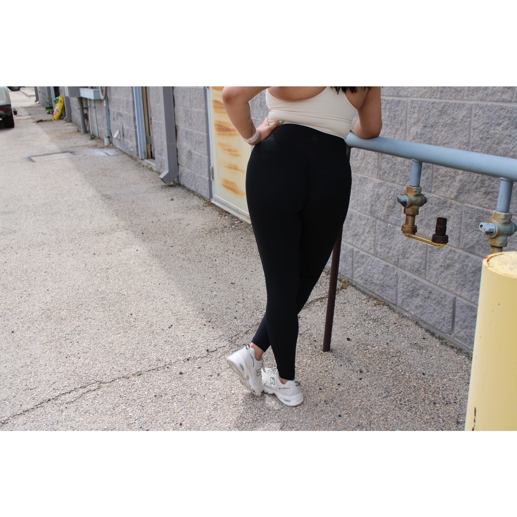 Activate scrunch legging