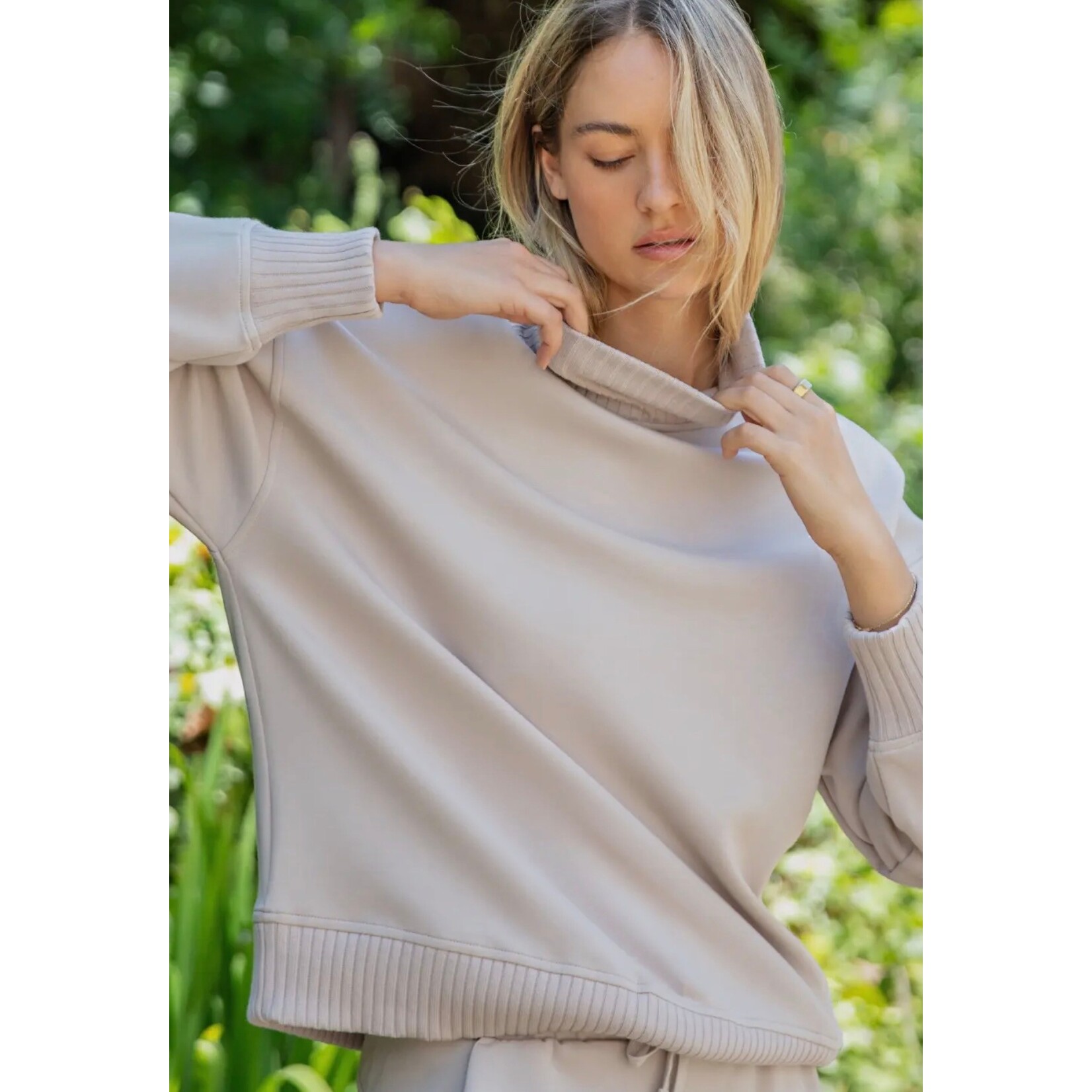 Mock Neck Pullover