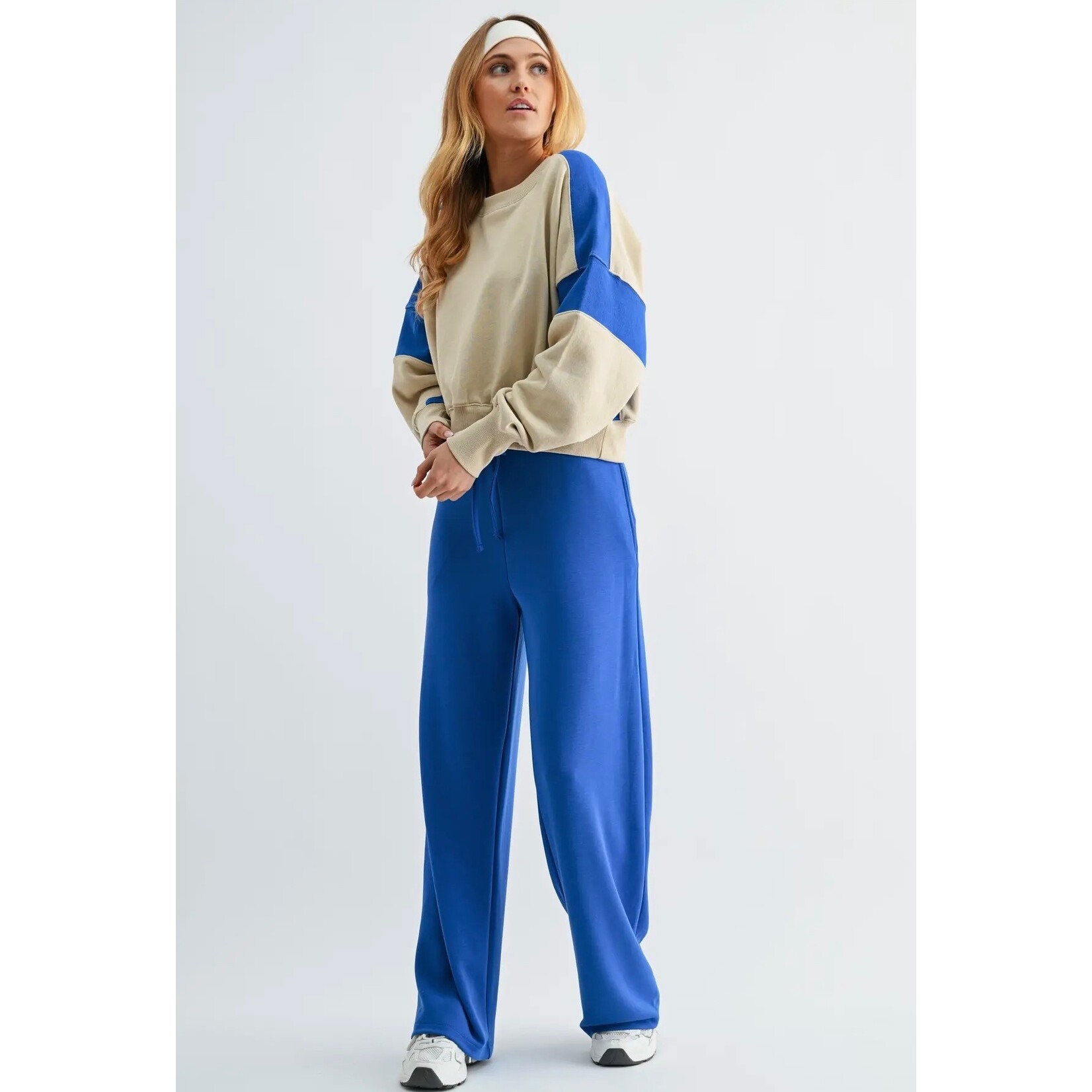 Cropped Sweatshirt