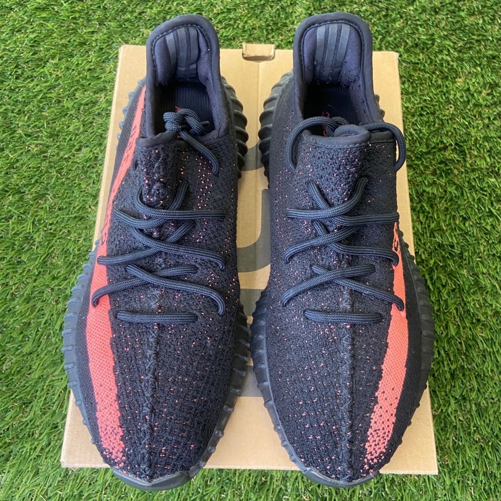 Adidas Yeezy 350 V2 Red Stripe (Pre-Owned) Size 10