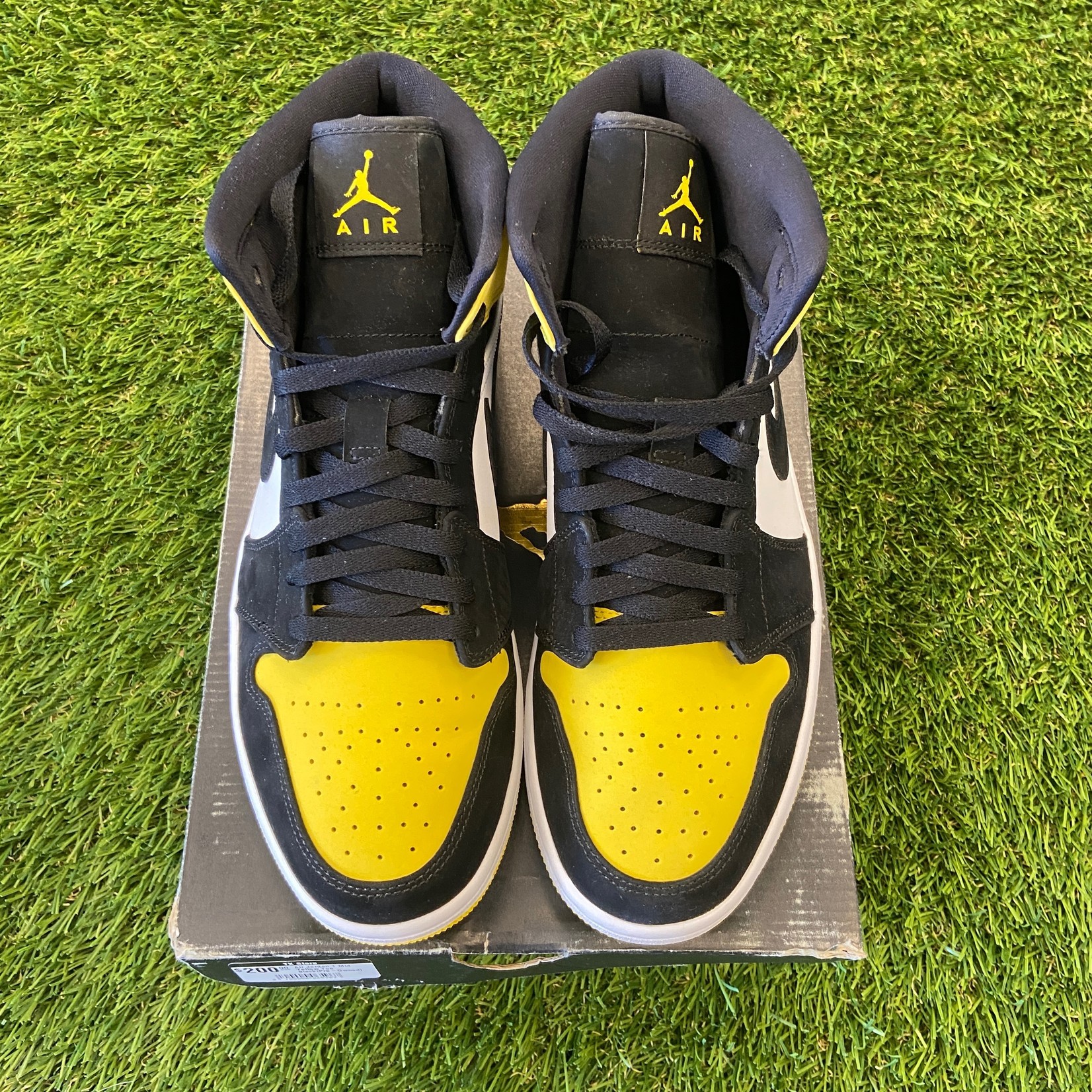 Air Jordan 1 Mid “Yellow Toe” 852542-071 On Sale – Sneaker Hello