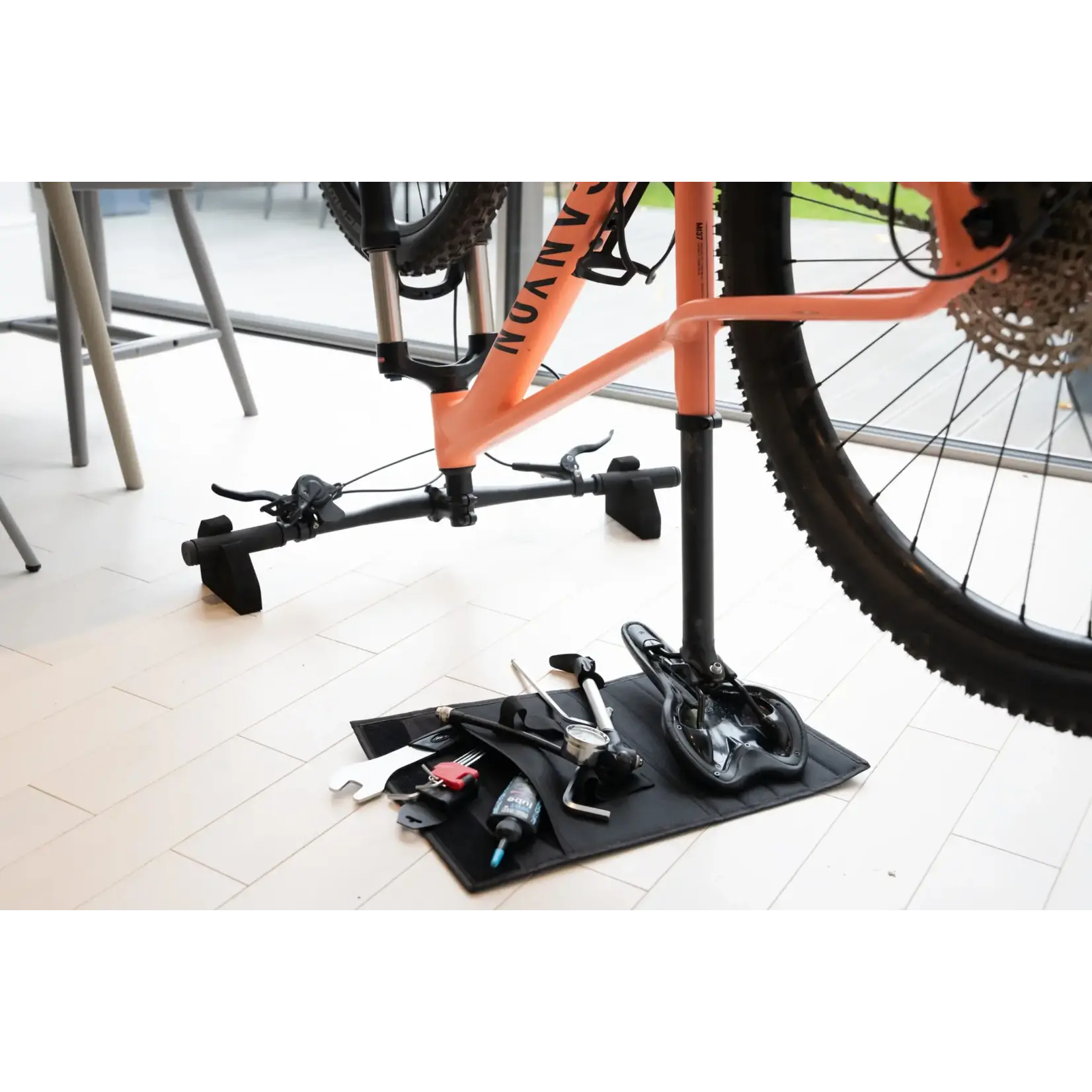 HIPLOK SUPP/RANG OUT HIPLOP FLIPSTAND