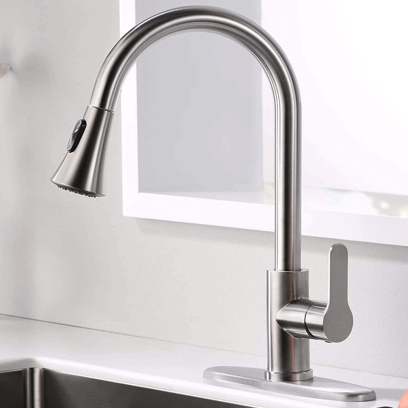 Amazing Force Modern Kitchen Faucet