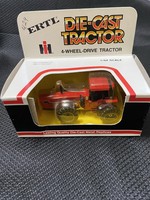 International Harvester 1/64 International Harvester 6388 2+2 in box