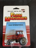 CaseIH 1/64 CaseIH Magnum 7130 Red/White package