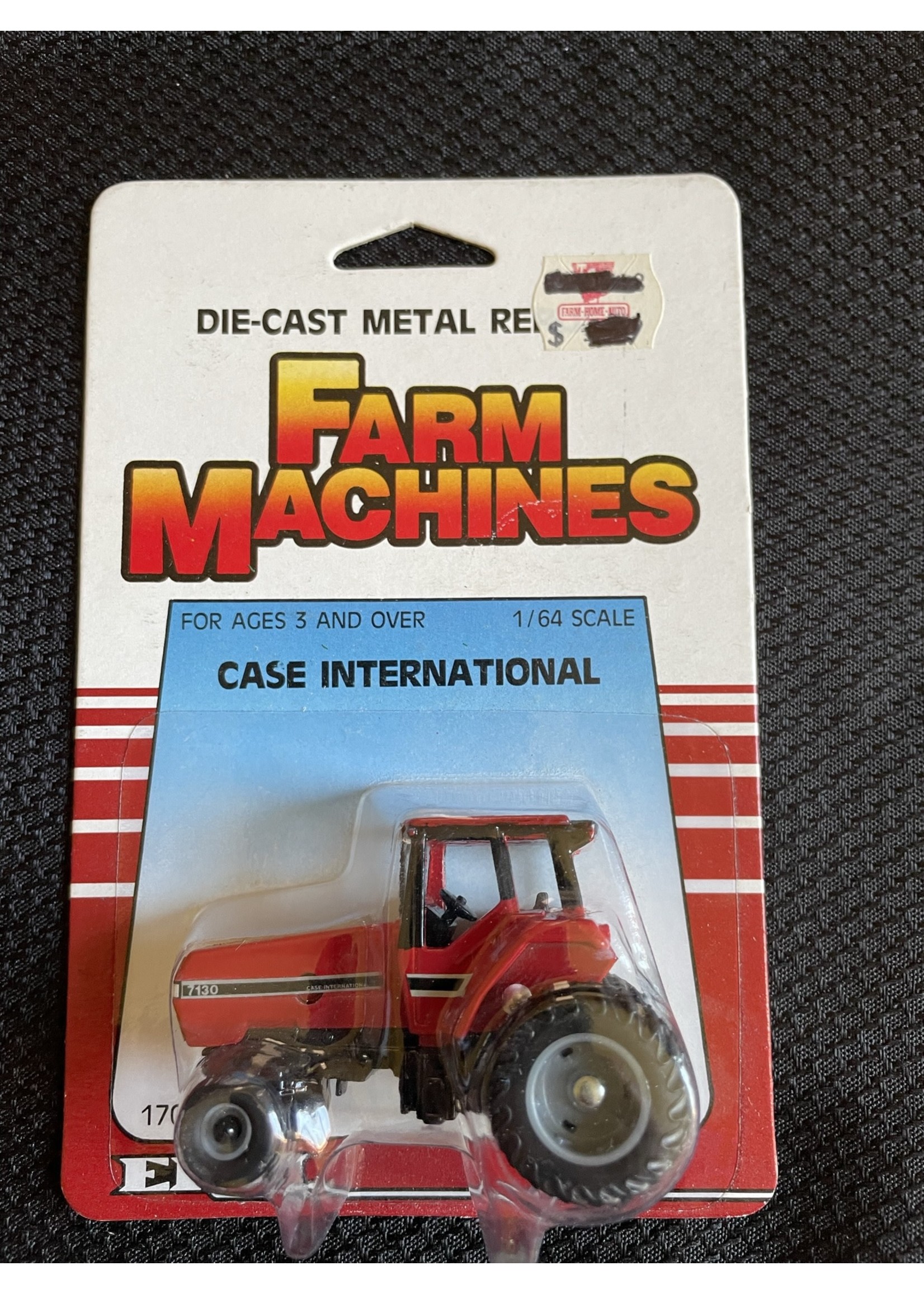 CaseIH 1/64 CaseIH Magnum 7130 Red/White package