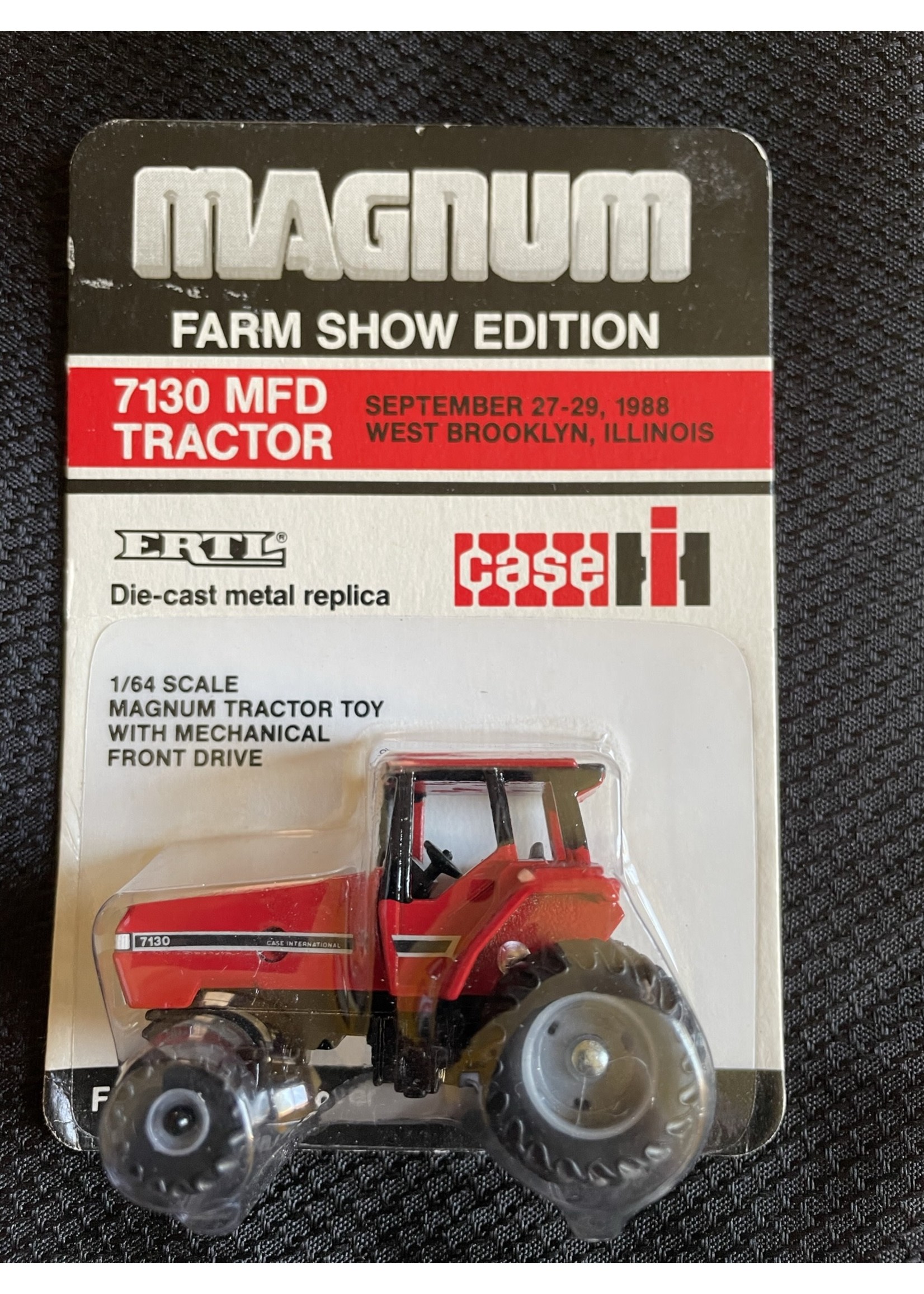 CaseIH 1/64 CaseIH Magnum 7130 MWFD Farm Show Edition 1988