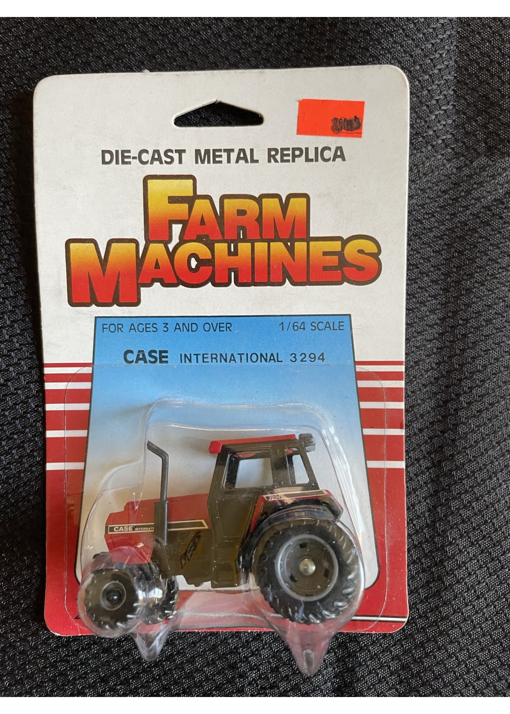 CaseIH 1/64 CaseIH 3294 W/MFWD  Red/White Package