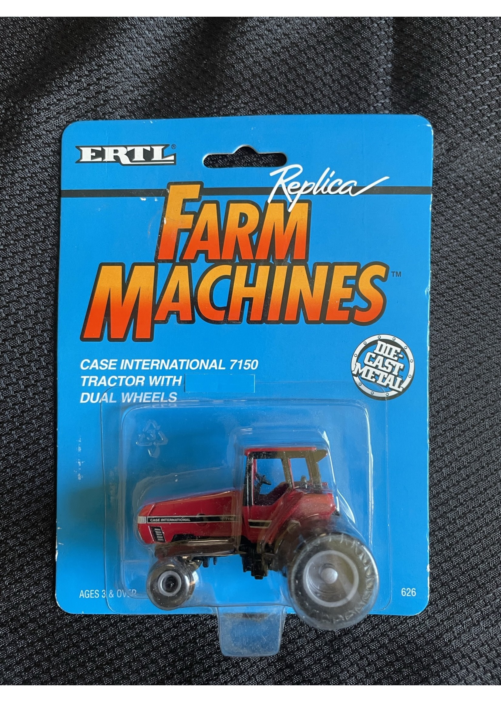 CaseIH 1/64 CaseIH Magnum 7150W/ rear Duals Blue Package