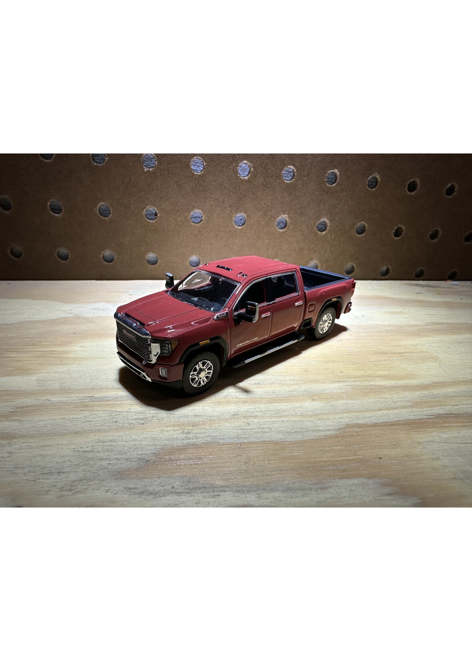 GMC 1/64 2022 GMC Sierra 2500 Denali, Cayenne Red