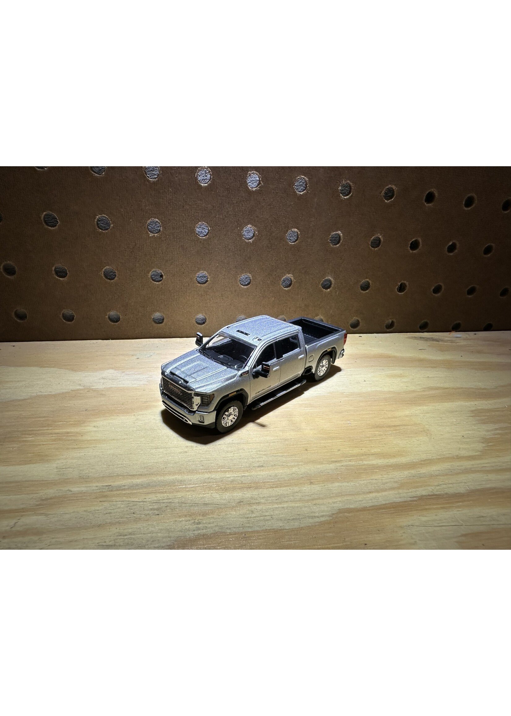 GMC 1/64 2022 GMC Sierra 2500 Denali, Quick Silver Metallic