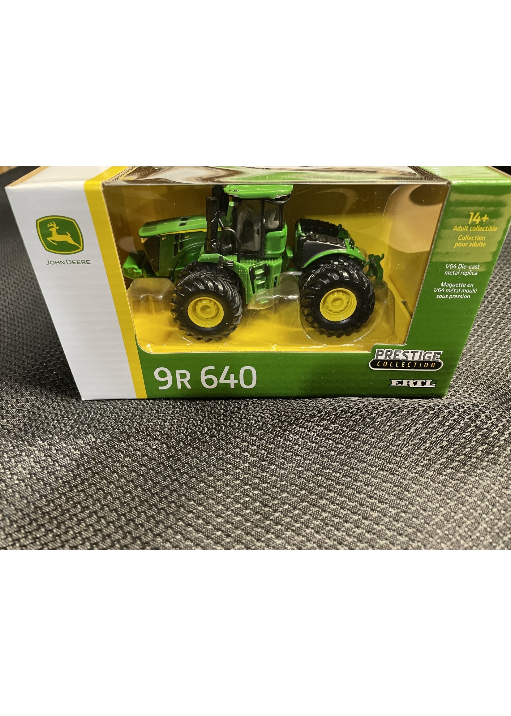 John Deere 1/64 John Deere 9R 640 Tractor With Duals, Prestige Edition