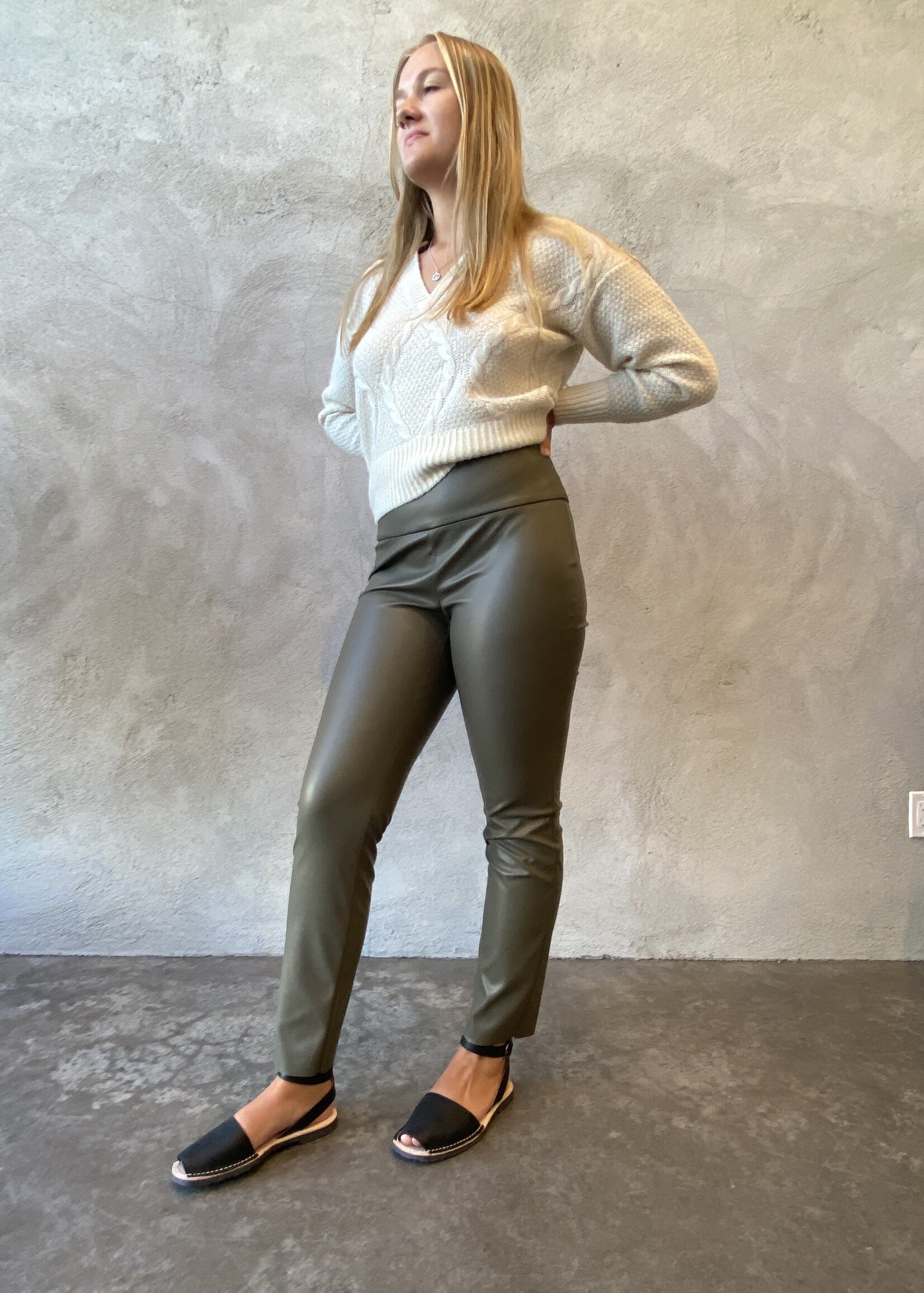 LUNA STIRRUP PANT - I love Tyler Madison