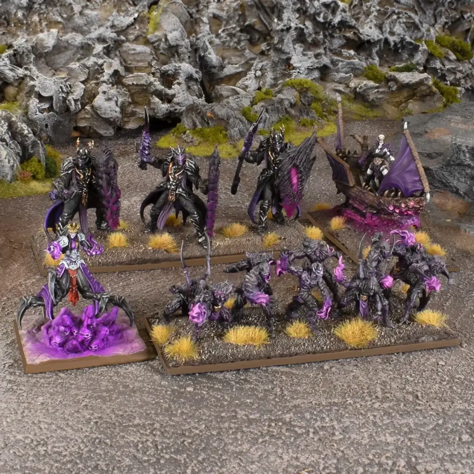 Mantic La'theal Voidheart Company Box - Kings of War Champions