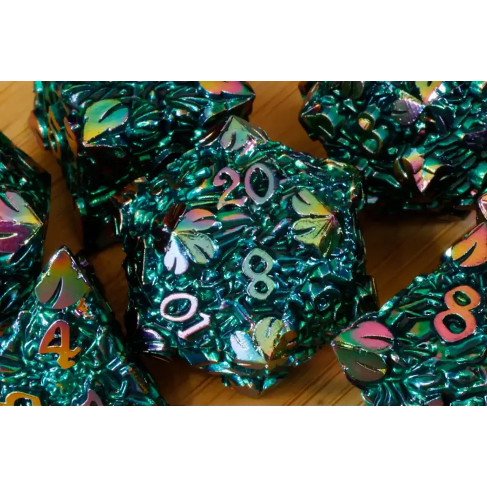 Forge Elfique - Ensemble de dés polyhédriques en métal La Voûte du Magicien