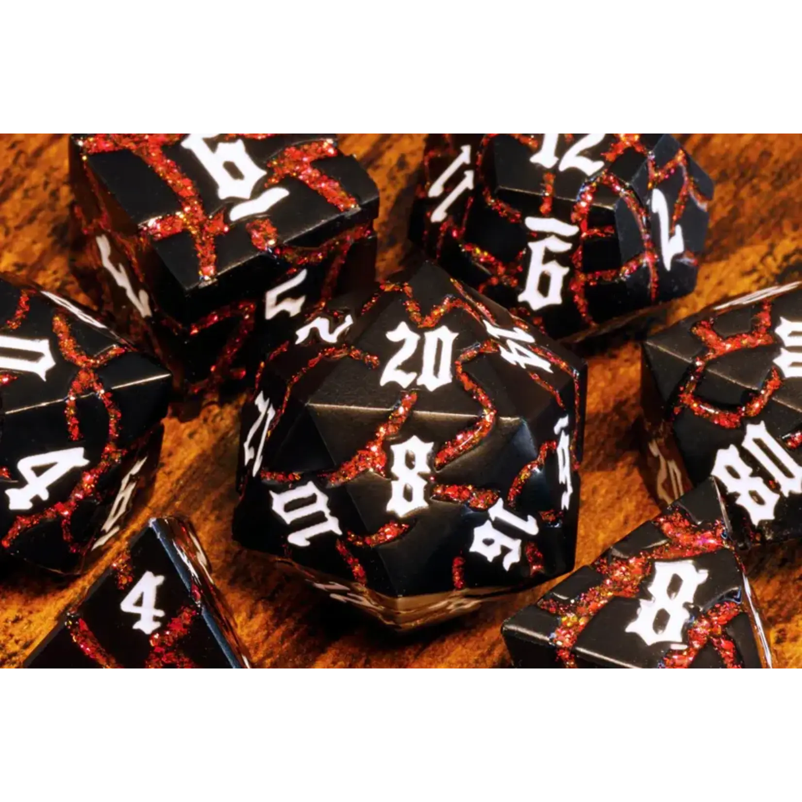 Inferno Matrix (Noir - Rouge) - Ensemble de dés polyhédriques en métal La Voûte du Magicien