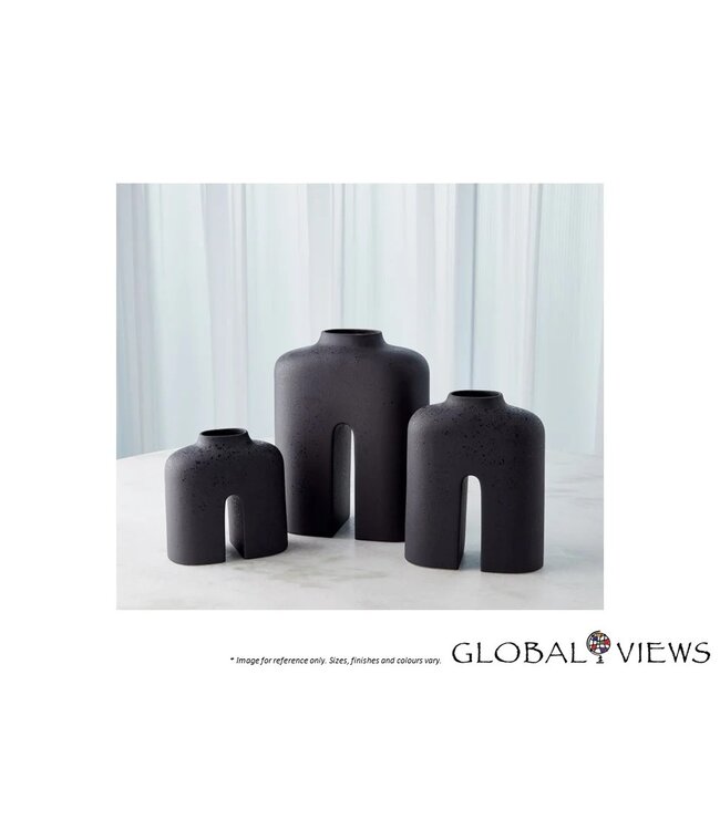GUARDIAN VASE BLACK.