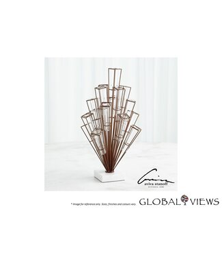 FLAUNT FLOWER SCULPTURE.