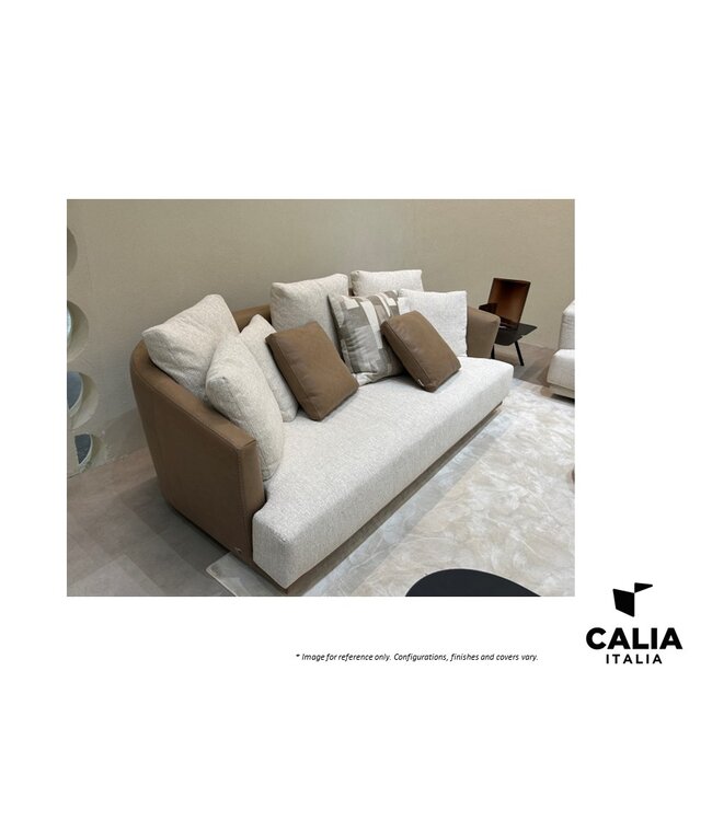 APLOMB 2.5 SEATER SOFA.