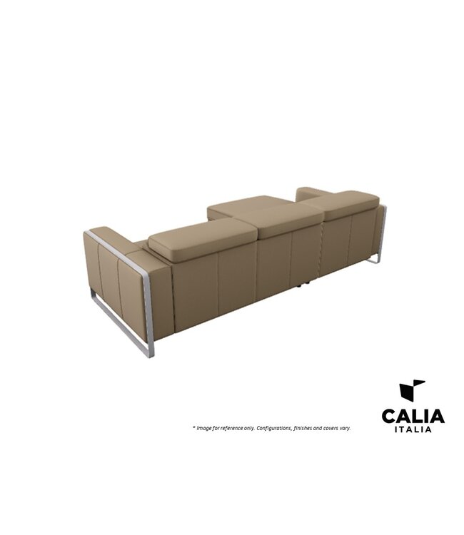 PIERRE LEATHER SECTIONAL WITH 1 MOTION SEAT.