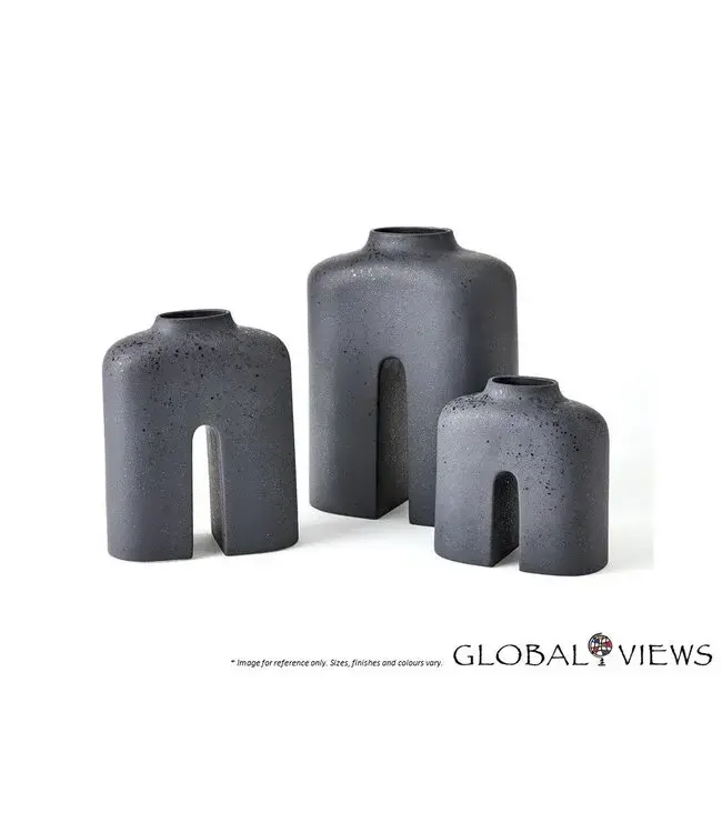 GUARDIAN VASE BLACK.